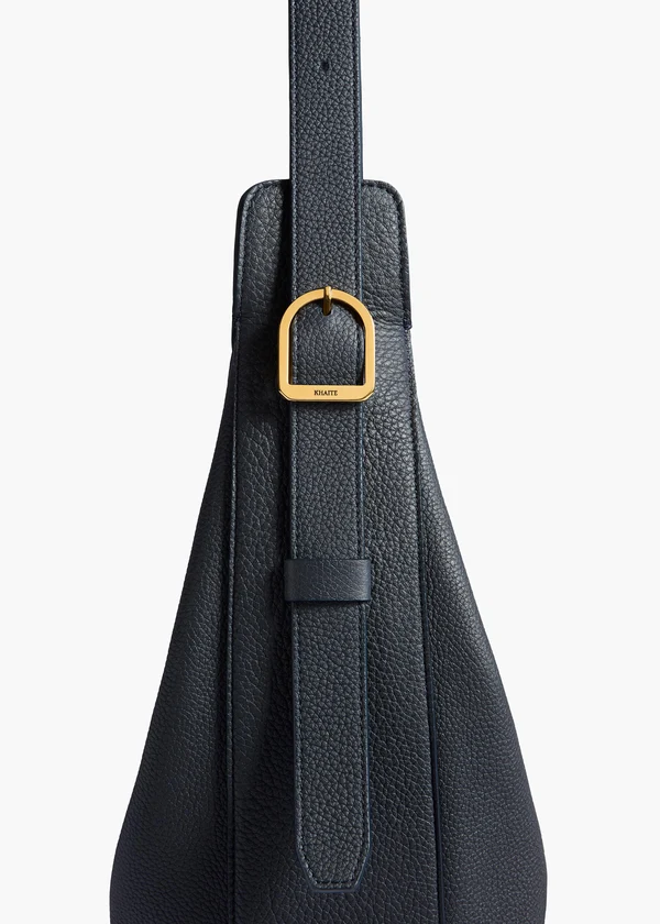 AUGUSTINA-HOBO_MIDNIGHT-NAVY_H6014-914-358_D.jpg