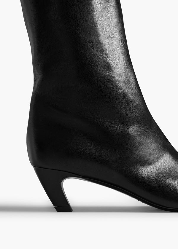 DAVIS-KNEE-HIGH-BOOT_BLACK-LEATHER_F2001-712-200_D