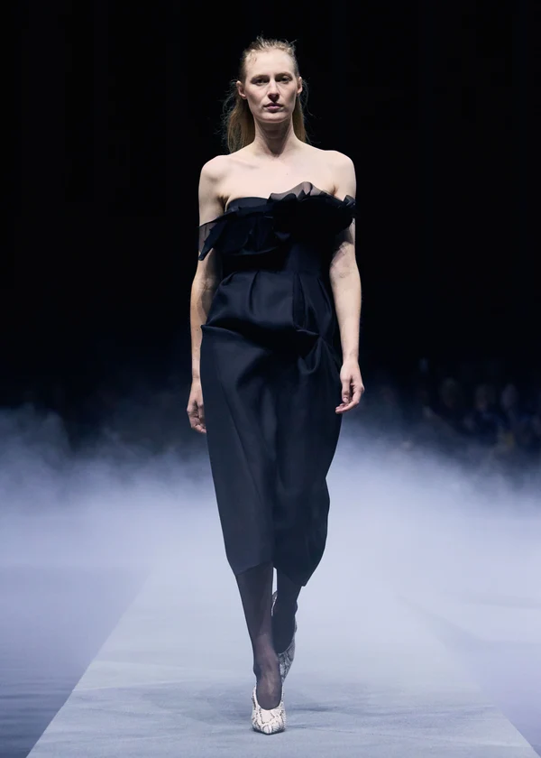 RUNWAY